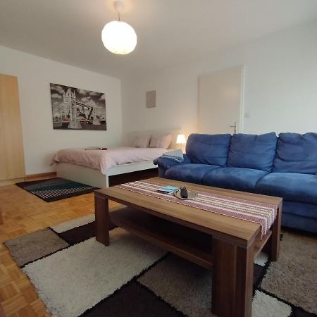 Studio, 4-7 Mins To Bern Main Station By Train Apartamento Exterior foto