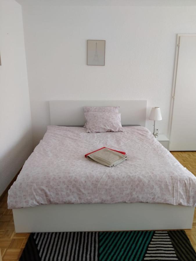 Studio, 4-7 Mins To Bern Main Station By Train Apartamento Exterior foto