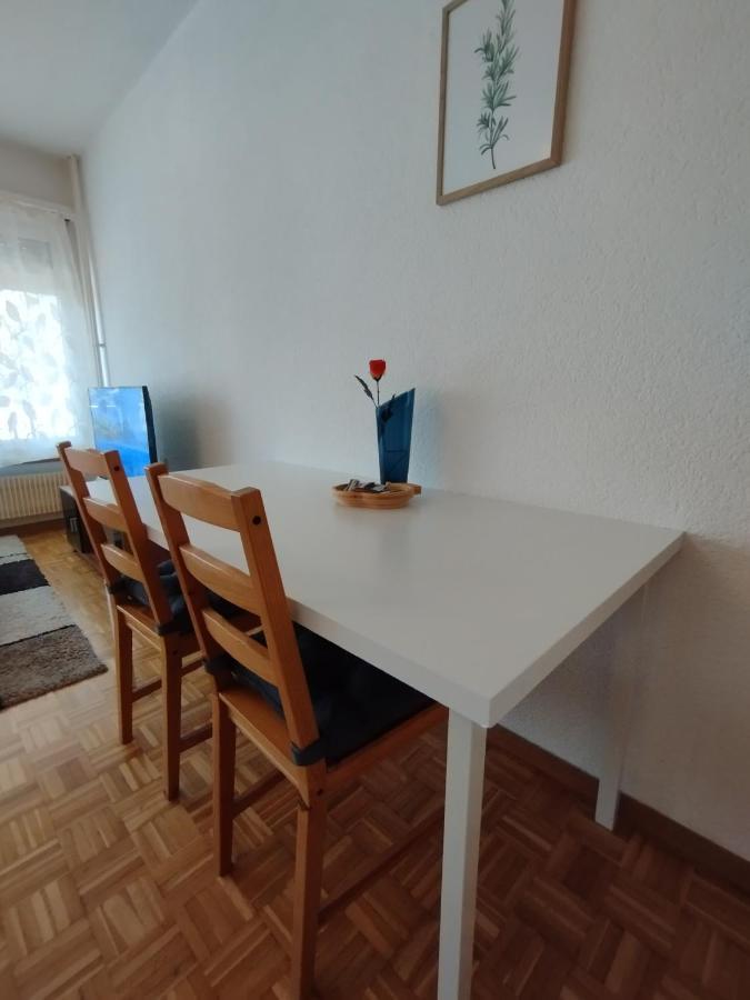 Studio, 4-7 Mins To Bern Main Station By Train Apartamento Exterior foto