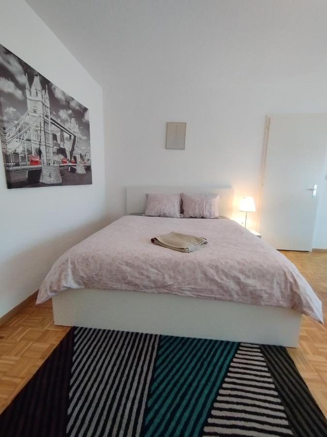 Studio, 4-7 Mins To Bern Main Station By Train Apartamento Exterior foto